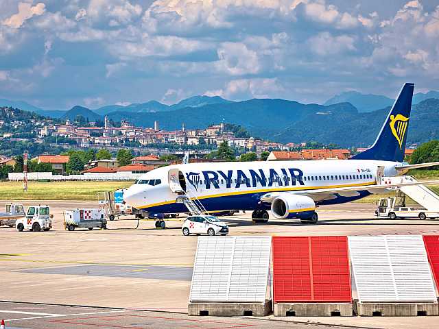 AGGIORNAMENTO PERMANENTEIN PRESENZA
Visita al centro di manutenzione e formazione di Ryanair di Orio al Serio: il lavoro “nascosto” che fa volare gli aereiPOSTI ESAURITI