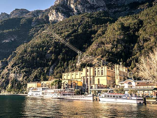 AGGIORNAMENTO PERMANENTEIN PRESENZA
Visita alla centrale idroelettrica di Riva del Garda