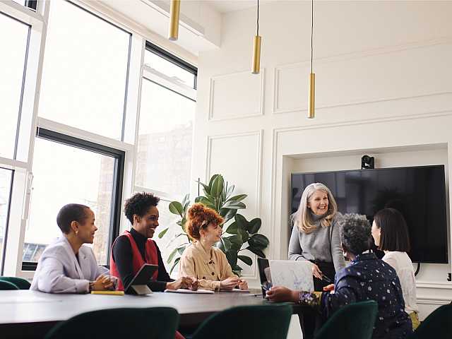 AGGIORNAMENTO PERMANENTEIN PRESENZA
Leadership e diversità: valorizzare le differenze per team coesi e più performanti.
A seguire visita al Palazzo dell’Acquedotto Pugliese