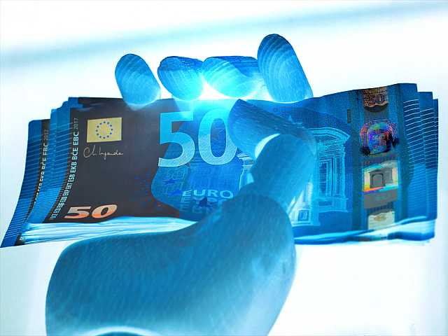 AMBROSETTI LIVEVIA WEB
Real time pricing: raffinare le strategie di pricing grazie alla IA