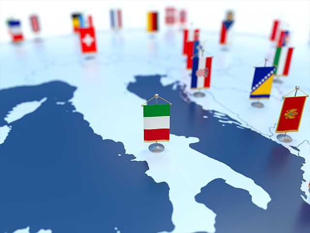 AGGIORNAMENTO PERMANENTEIN PRESENZA
L'Italia e lo scacchiere internazionale: le svolte del 2024 e le prospettive socioeconomiche per il 2025 (con pranzo di networking)