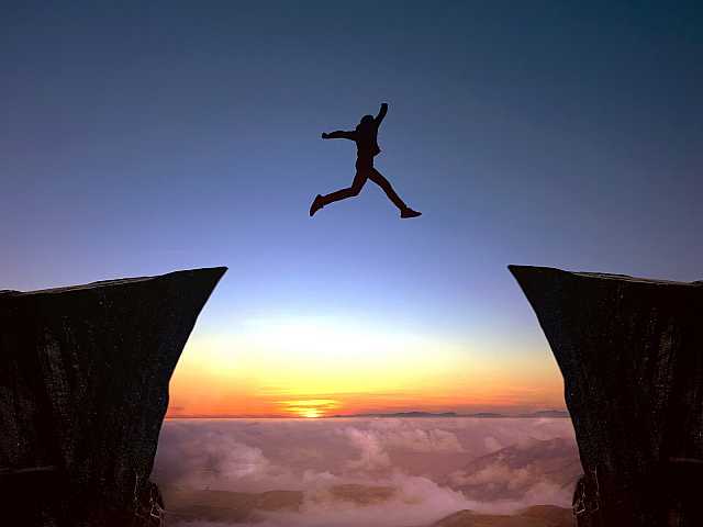 TEHA LIVEVIA WEB
Why does change fail? How to lead It successfully: behavioral economics insights for Executives