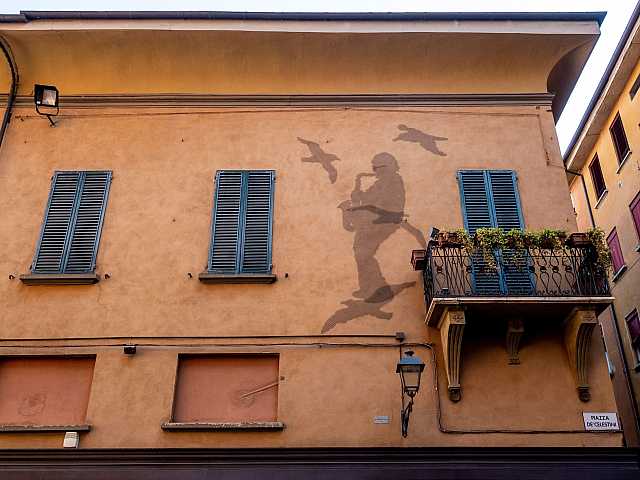 AGGIORNAMENTO PERMANENTEIN PRESENZA
Visita alla Casa di Lucio Dalla: musica e creatività fuori dagli schemi (con aperitivo di networking)