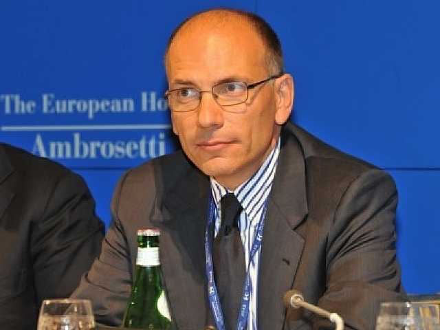 AGGIORNAMENTO PERMANENTEIN PRESENZA
Incontro con Enrico LettaL’Europa e l’Italia nel nuovo quadro internazionale