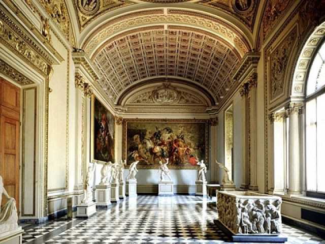 AGGIORNAMENTO PERMANENTEIN PRESENZA
Visita alla Galleria degli Uffizi ed al Corridoio Vasariano, eccellenze italiane: incontro con il Direttore Eike Schmidt