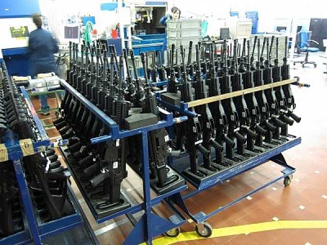 AGGIORNAMENTO PERMANENTEIN PRESENZA
Visita alla Fabbrica d’Armi Pietro Beretta