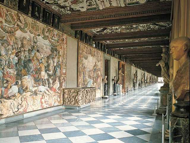 AGGIORNAMENTO PERMANENTEIN PRESENZA
Visita alla Galleria degli Uffizi, eccellenza italiana
Incontro con il Direttore Eike Schmidt