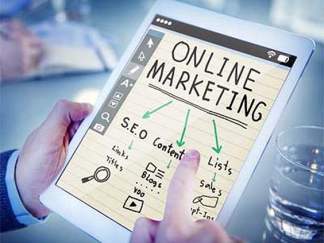 AGGIORNAMENTO PERMANENTEIN PRESENZA
L’evoluzione del marketing nel settore del lusso, tra trasformazione digitale e customer centricity