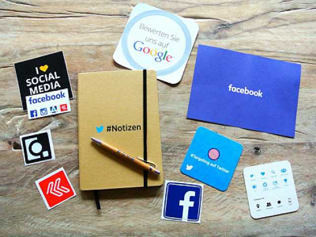 AMBROSETTI MANAGEMENT (*)IN PRESENZA
Comunicare nell’era digitale