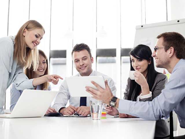 AGGIORNAMENTO PERMANENTEIN PRESENZA
Lavoro e persone
(le fake news sul lavoro durano da troppo tempo)