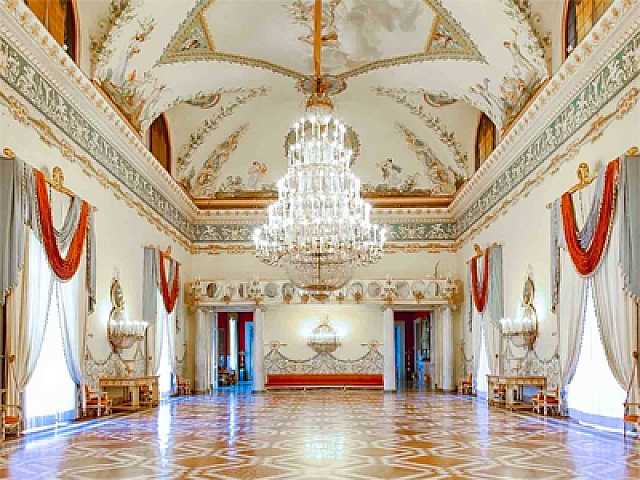 AGGIORNAMENTO PERMANENTEIN PRESENZA
Visita al Museo di Capodimonte e incontro con il Direttore Sylvain Bellenger
“Carta Bianca”: come valorizzare e mettere “in mostra” i propri asset