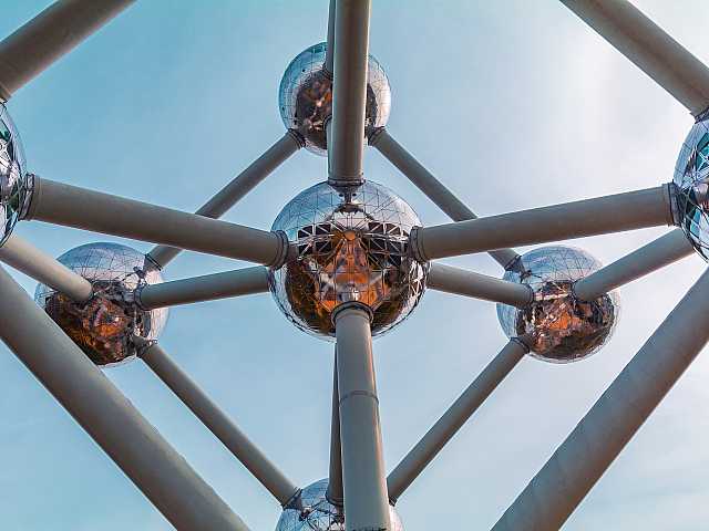 AGGIORNAMENTO PERMANENTEIN PRESENZA
Toccare il futuro.
I neomateriali che rivoluzioneranno l'industria e cambieranno il mondo
