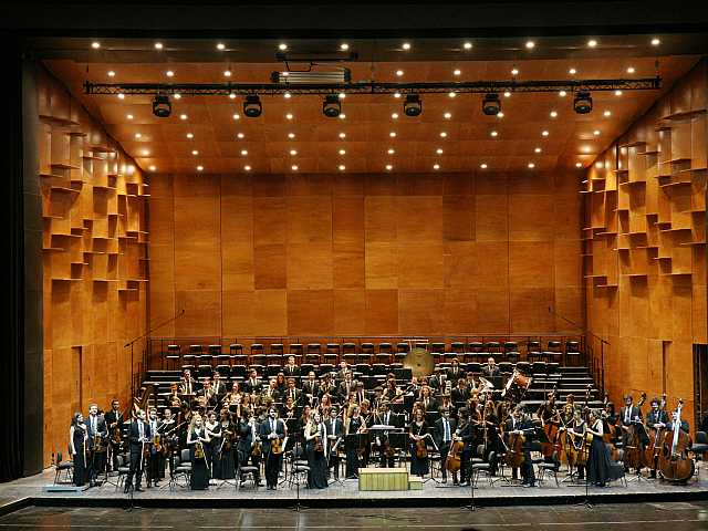 AGGIORNAMENTO PERMANENTEIN PRESENZA
Visita al Teatro del Maggio Musicale Fiorentino e visione dell’opera “La Traviata” (per 2 persone)