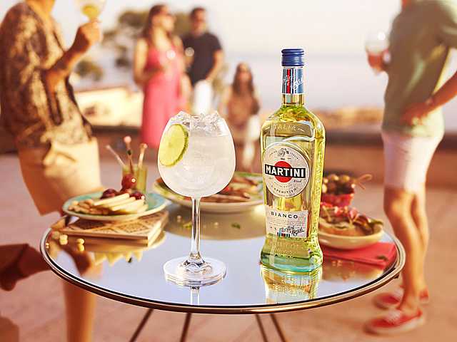 AGGIORNAMENTO PERMANENTEIN PRESENZA
Come nasce il Martini dal 1863: visita allo stabilimento e al Museo di Martini & Rossi