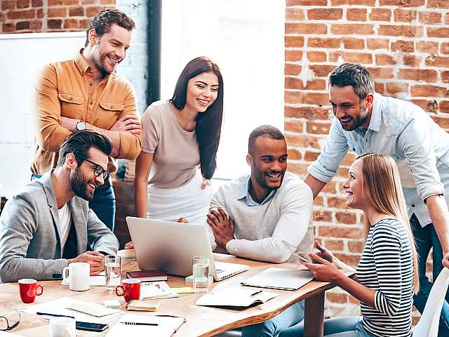 AMBROSETTI LIVEVIA WEB
Smart growth: migliorare sé stessi ed il proprio team per migliorare l'azienda