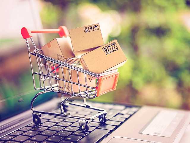 AGGIORNAMENTO PERMANENTEIN PRESENZA
Envisioning retail and e-commerce new-normal: tendenze emergenti e sfide future