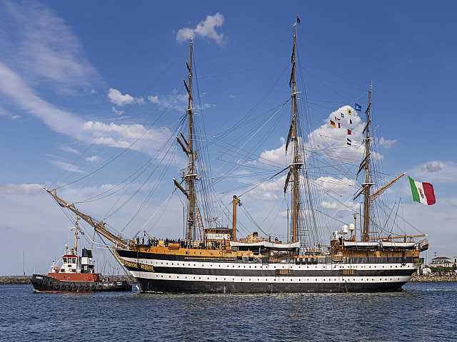 AGGIORNAMENTO PERMANENTEIN PERSON
Visit to the Amerigo Vespucci ant the Naval Academy of Livorno: discipline, strategy, and vision for a leadership without borders (with netwroking lunch)

