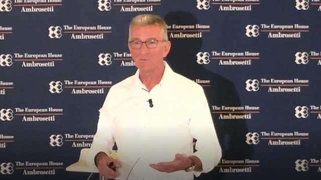 Digital Transformation Strategies: adopting a digital mindset to create new value