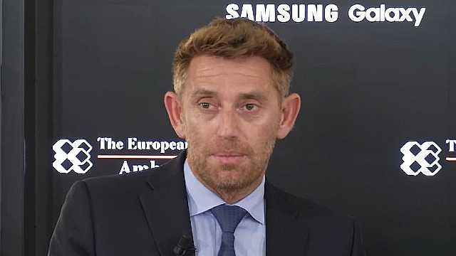 IT challenges for an increasingly pervasive Digital, between Cloud and Digital Hubs: UniCredit and DHL case studies