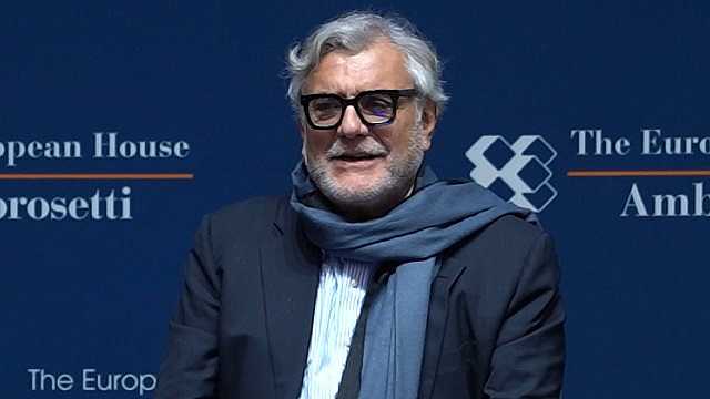 Quali elementi rendono un racconto efficace e immediato?