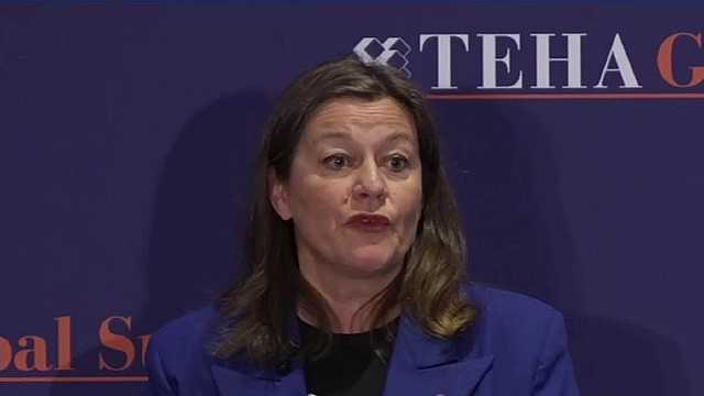 Human capital in the age of AI: synergy for future growth